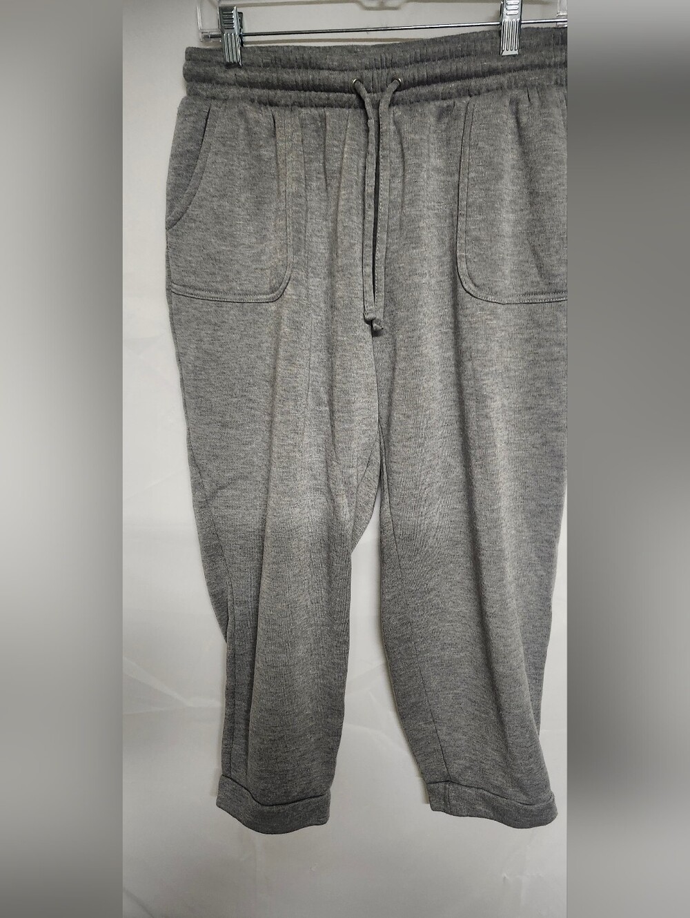 Womens RAE DUNN Gray Capri Drawstring Sweatpants